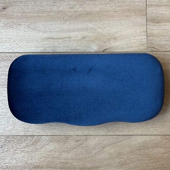 Gucci Case - Picture 3 of 7